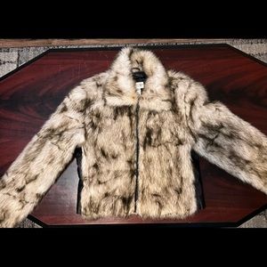 Newport News Fur Medium Girl with leather inside